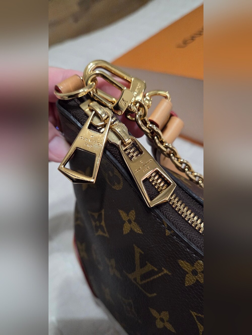 Louis Vuitton Boulogne PM - Picture 13 of 16